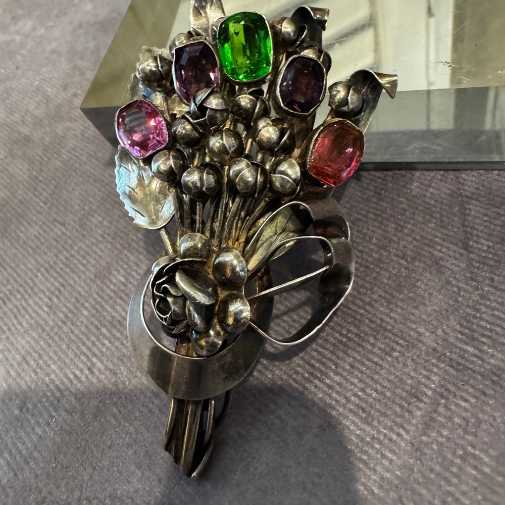 HOBE‎ Elegant Sterling Silver Brooch w/Green Purple & Pink Gemstones Bouquet Pin